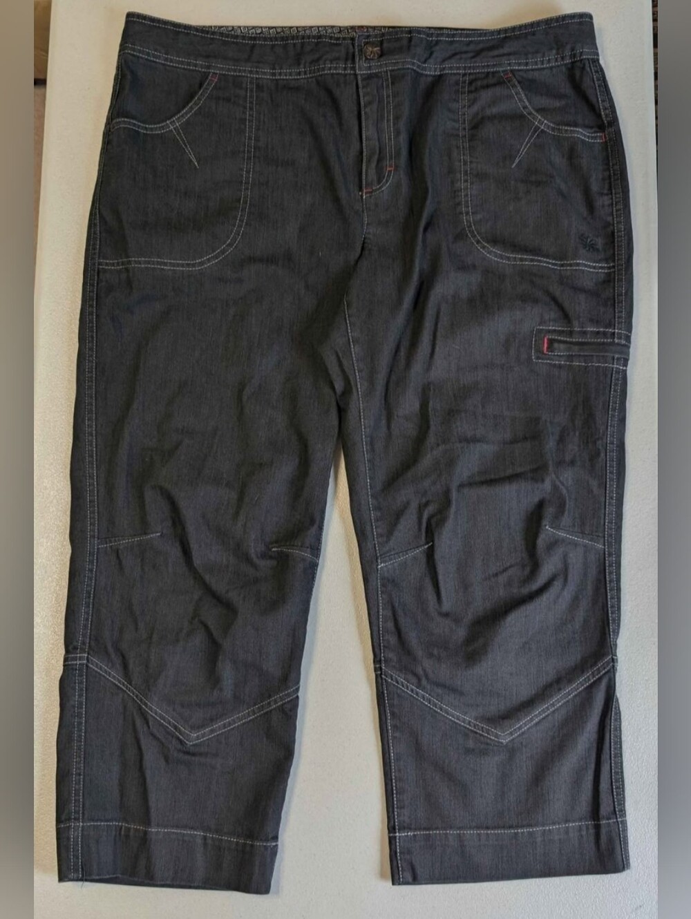 Athleta size 16 capri black jeans